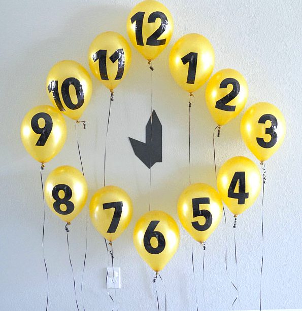 New year's Eve Balloon Clock to celebrate New Year's Eve